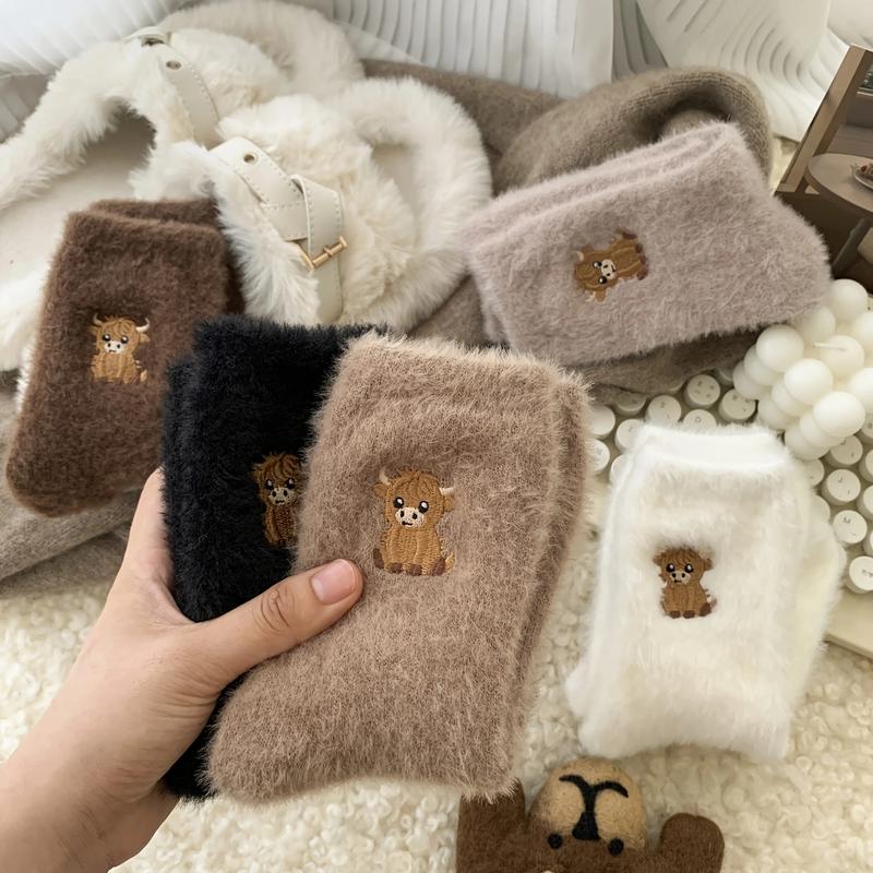 ⏳Warm Winter Sale 50% OFF!🔥Women's Cute Warm Highland Cow Embroidered Plush Socks