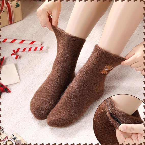 ⏳Warm Winter Sale 50% OFF!🔥Women's Cute Warm Highland Cow Embroidered Plush Socks