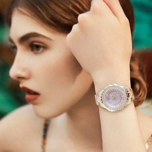 Women’s Luxurious Diamond Inlaid Watch