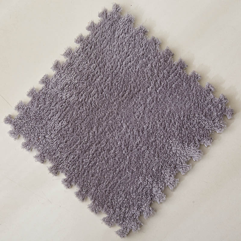 Patchwork Cozy Bedroom Rug - DIY your own bedroom carpet!