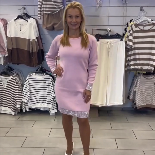 Women's Long-Sleeved Loose Round-Neck Dress