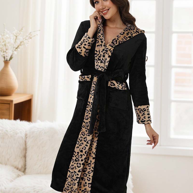 Women’s Cozy Hooded Leopard Print Bathrobe