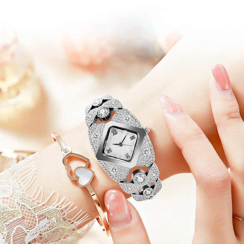 Women's Retro Quartz Watch with Sparkling Rhinestones